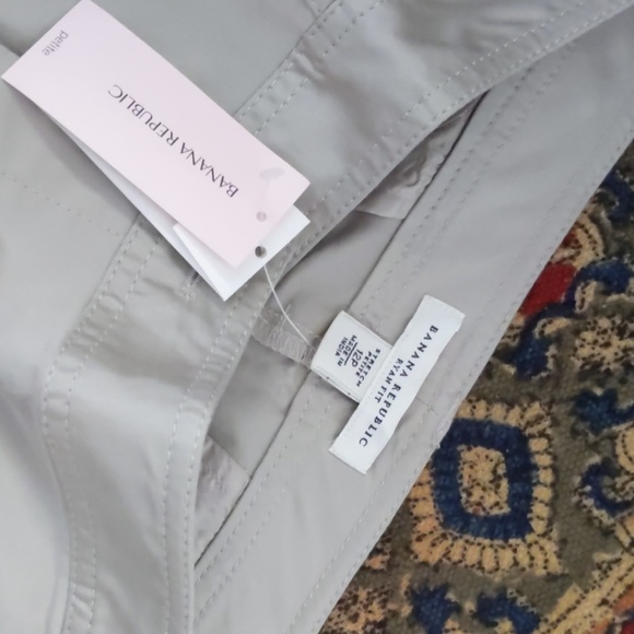 Banana Republic Ryan fit Bermuda pants - Picture 2 of 5